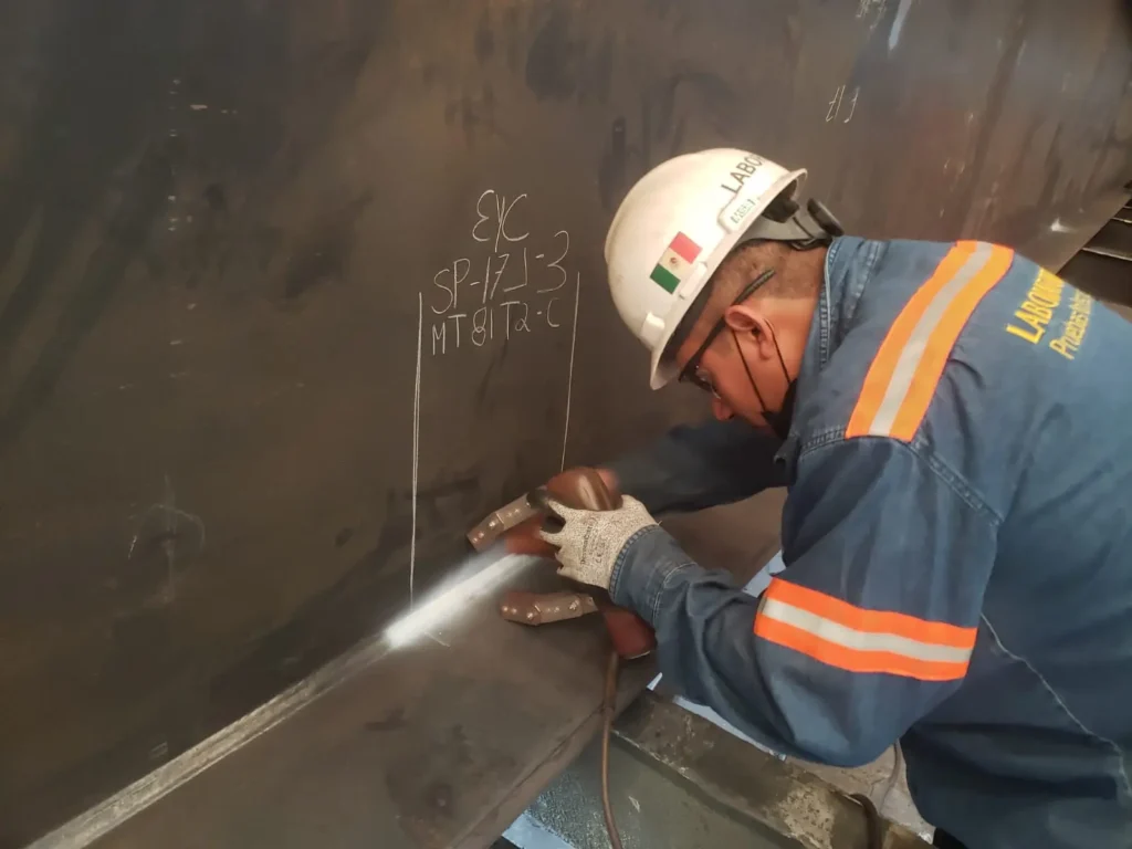 Realizando pruebas con partículas magnéticas